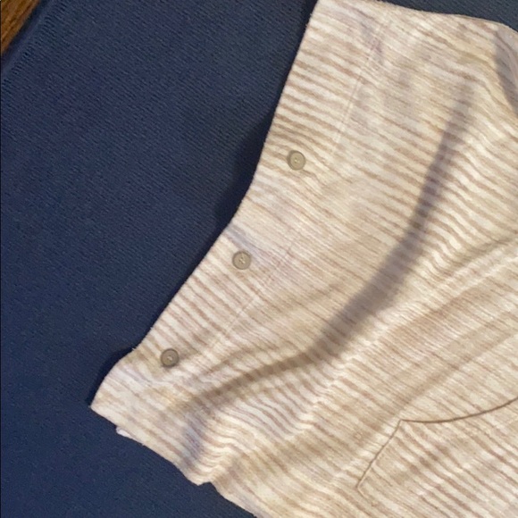 tan hooded poncho - Picture 2 of 3